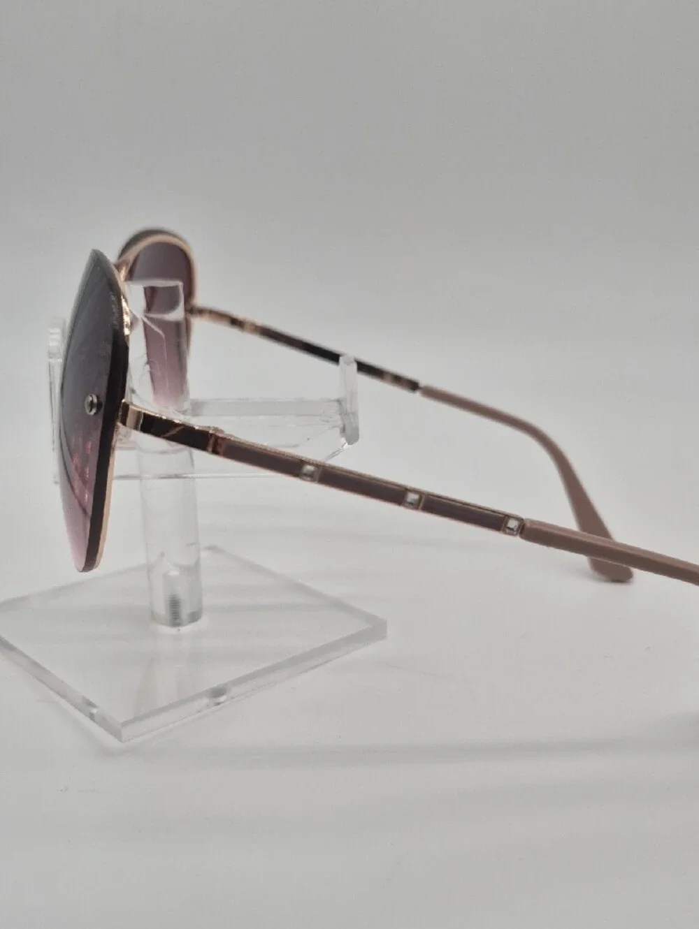 Tahari Oversized Women's Sunglasses w/Gradient Lenses